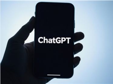 ChatGPT 移动端迎来终极形态：语音直通智能代理，动动嘴就能搞定复杂工作