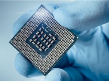 IDC 报告：英伟达中国 AI 芯片份额跌至 34%，华为追到 28%